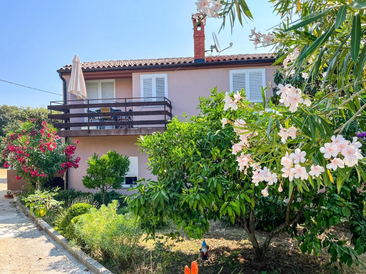 Apartment Lidija Banjole Ngoại thất bức ảnh